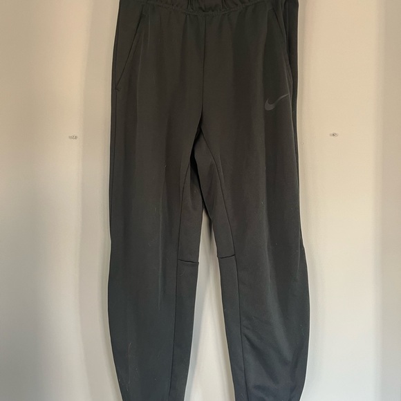 Nike men’s joggers size medium - Picture 2 of 2